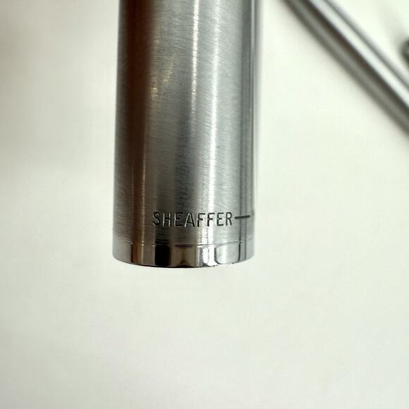 Sheaffer VTG Brushed Chrome Cartridge Fill Fountain Pen / Mechanical Pencil Set - Picture 8 of 13
